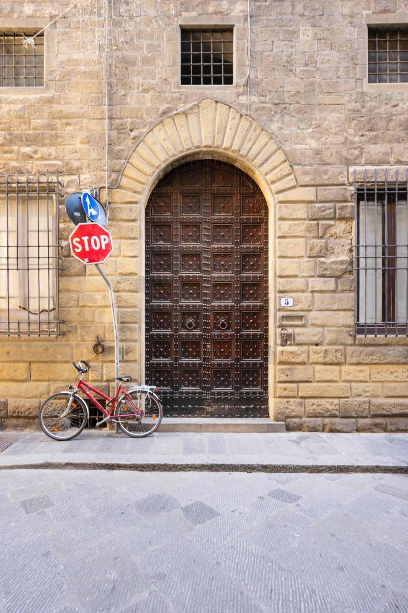 Appartamento Ponte Vecchio Con Posto Auto Su Richiesta Φλωρεντία Εξωτερικό φωτογραφία